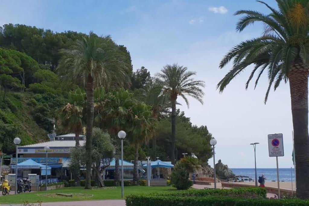 Somriu Apartament Fenals Platja Lloret de Mar Zewnętrze zdjęcie